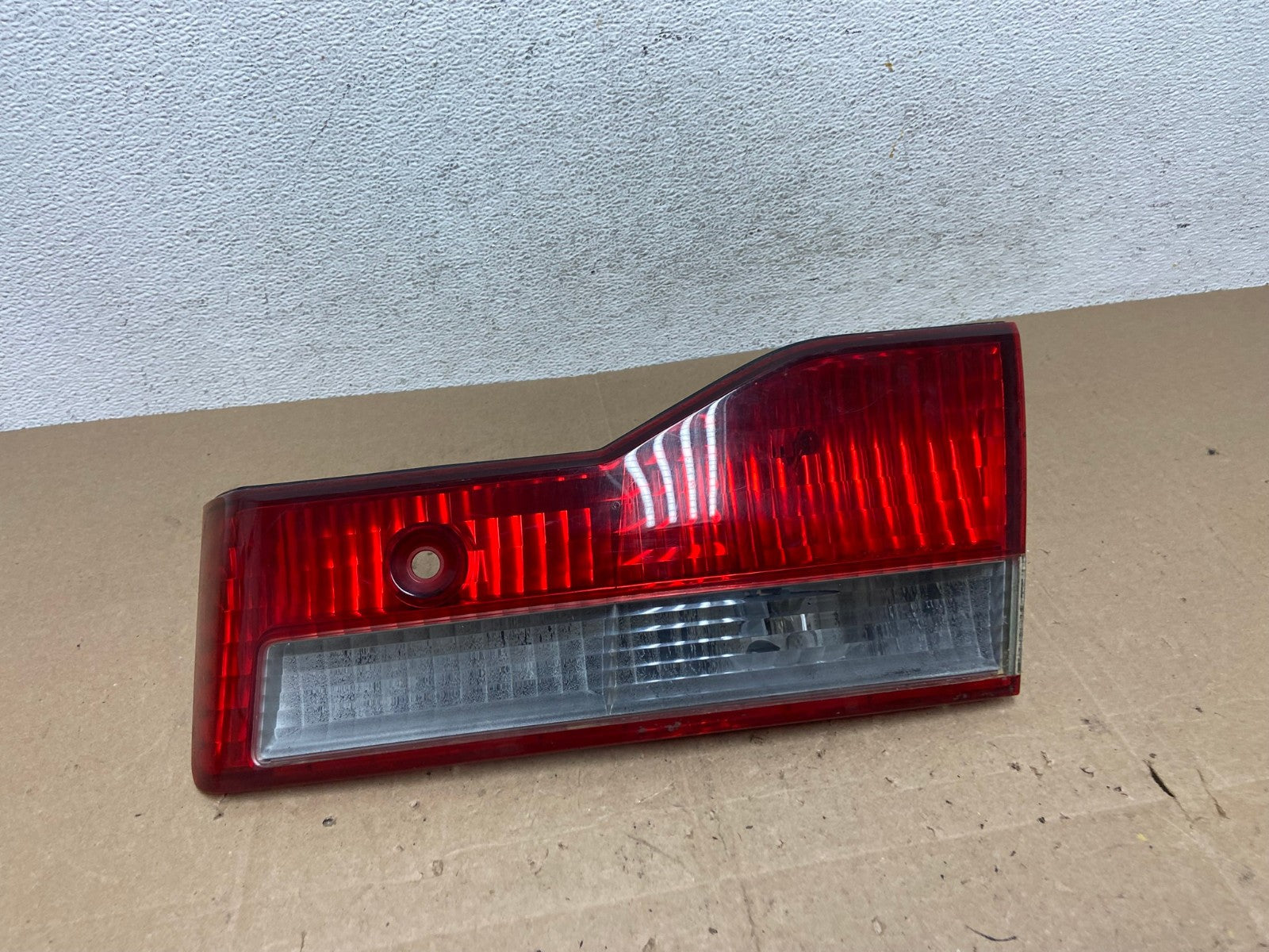 2001 to 2002 Honda Accord Sedan Right Passenger Inner Tail Light AE6040 LK0