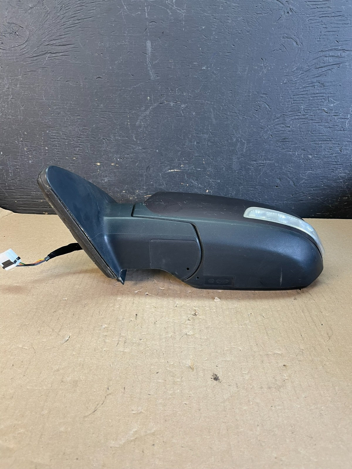 2011 - 2015 Kia Sorento Left Driver Lh Side Door Mirror Turn Signal AE11433