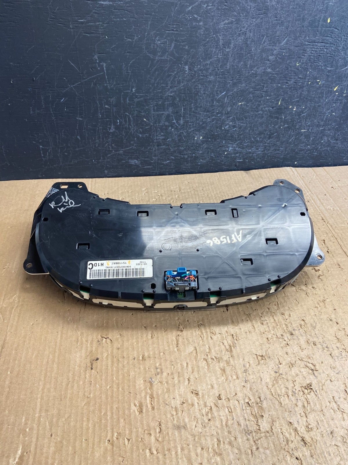 2003 to 2005 Chevrolet Yukon XL Cluster Gauge Speedometer AF1586 DG5