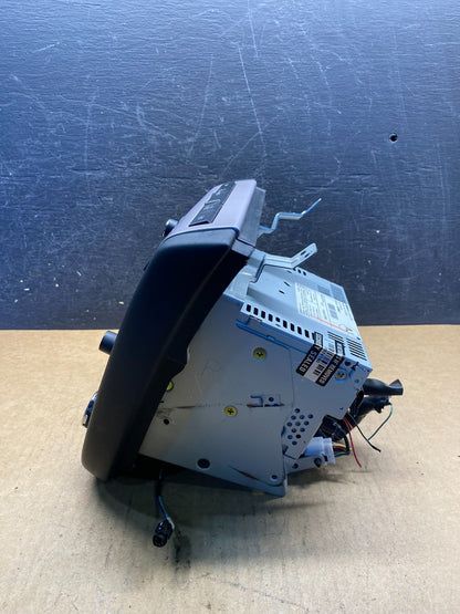 2006 - 2007 Nissan Murano AM FM Radio CD Climate Control Panel AH5045 DG1