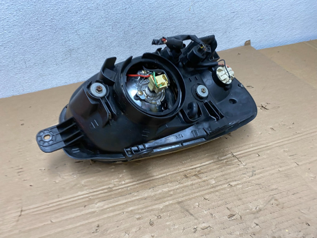 2001-2003 Hyundai Santa Fe Left Driver LH Headlight Halogen AD4293 DW5
