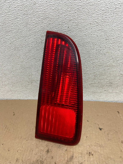 1998-2002 Lincoln Navigator Left Driver Lh Side Tail Light Inner AF3268 DW0