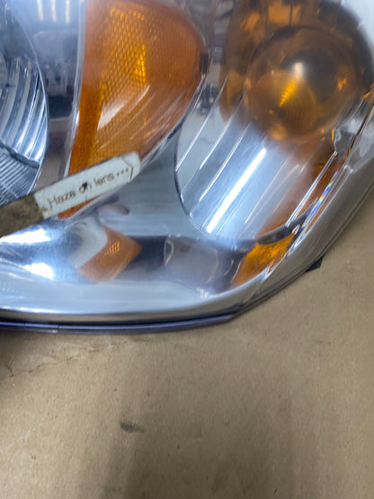 2004 to 2007 Chevrolet Malibu Left+Right Set Headlights AI0904 DW5