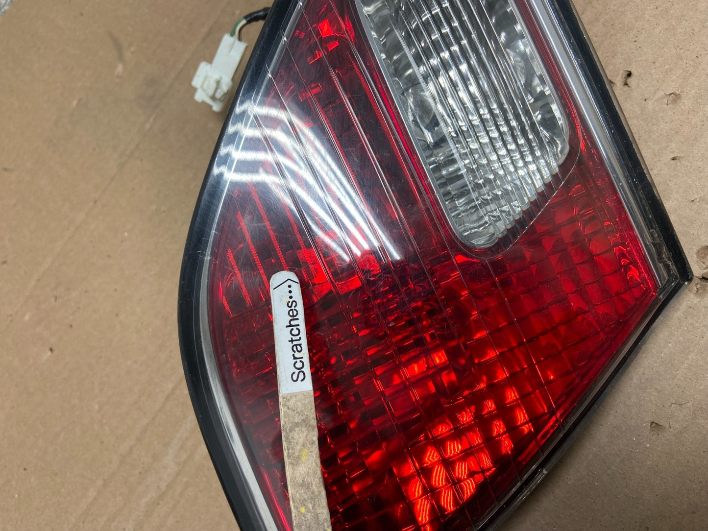 2002 2003 2004 Lexus ES300 ES330 Left Driver Lh Inner Tail Light Oem AB1265 LK3
