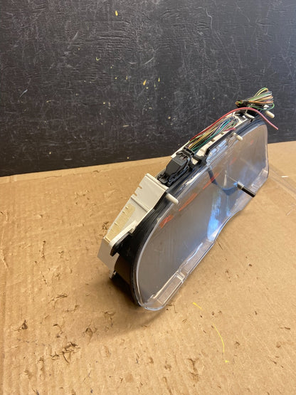 2006 Ford E350 Gauge Speedometer Cluster ad6814 DG2