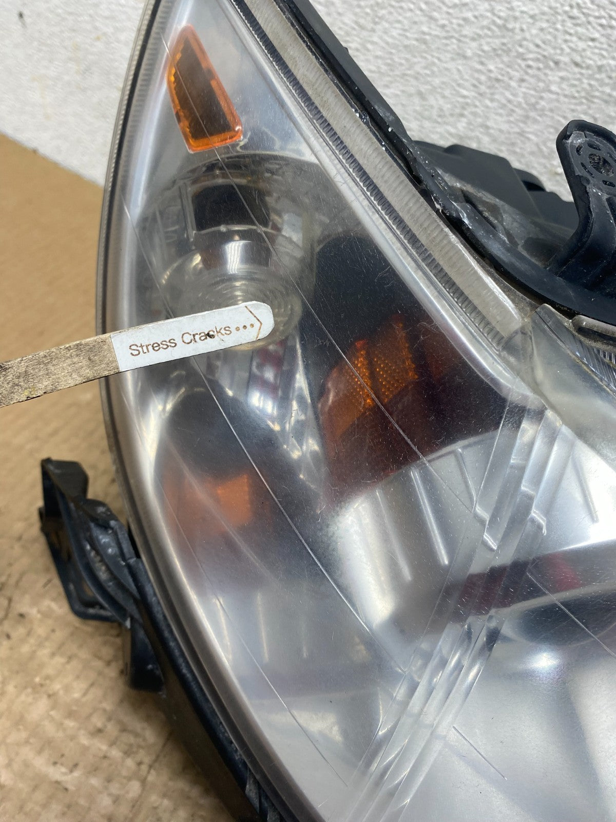 2008 - 2014 Subaru Tribeca Right Passenger Side Halogen Headlight AI6835 DW4