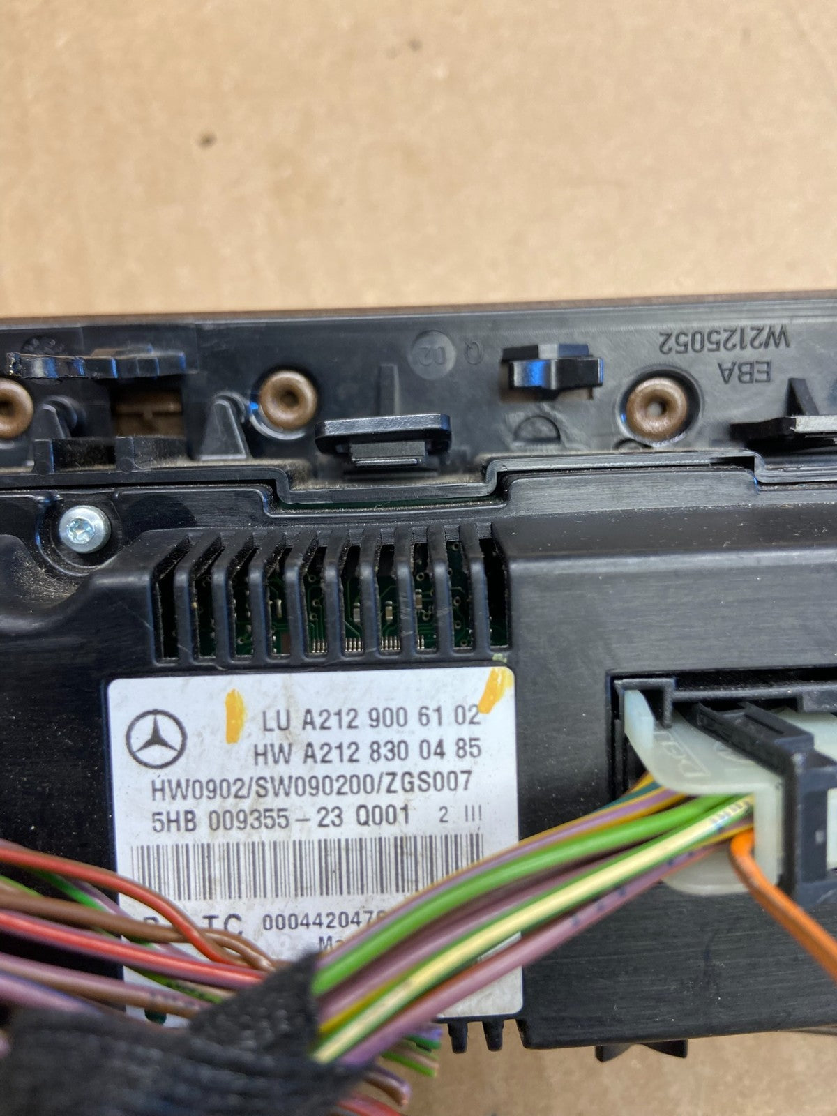 2010-2017 MERCEDES W212 E350 E500 A/C Climate Control Panel AD2078 DG4