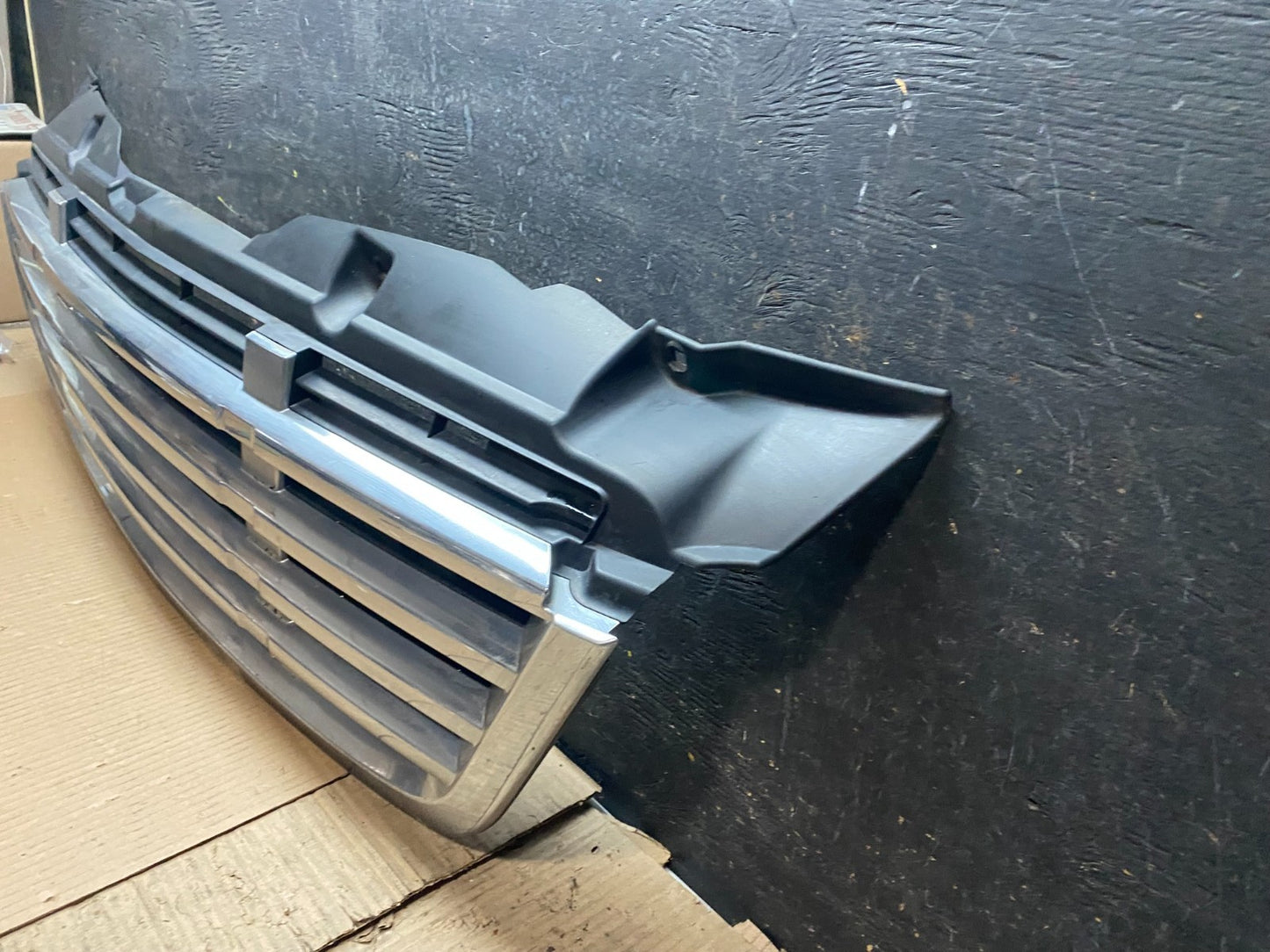 2009 to 2011 Freightliner Sprinter Front Upper Chrome Grill Grille W5930 DG1
