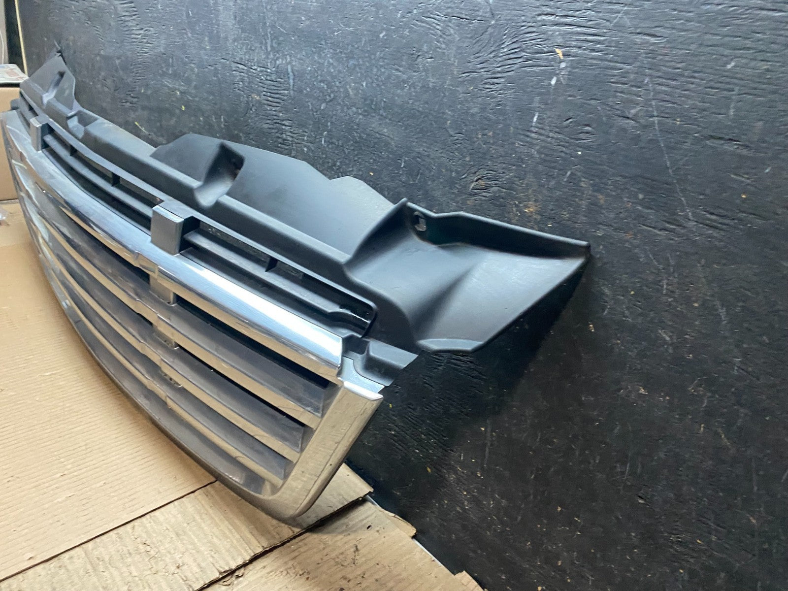 2009 to 2011 Freightliner Sprinter Front Upper Chrome Grill Grille W5930 DG1