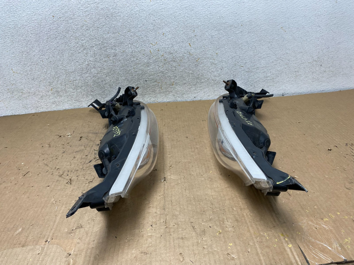 2011-2014 Nissan Juke Turn Signal Headlights Left+Right Halogen AI9342 LK10