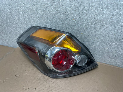 2007 to 2012 Nissan Altima Left Driver Lh Side Tail Light OEM AA9453 LK1