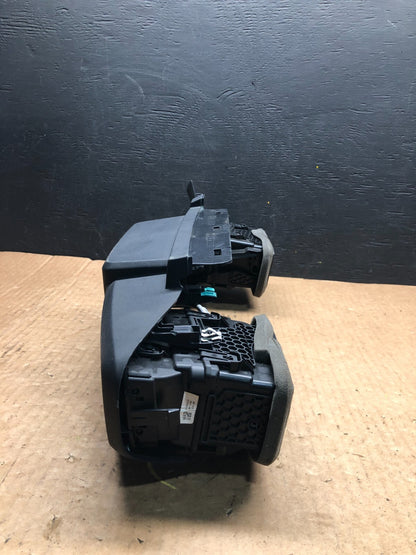 2020 to 2023 Ford Explorer Console Radio Display Screen Air Vents F9616 DG12