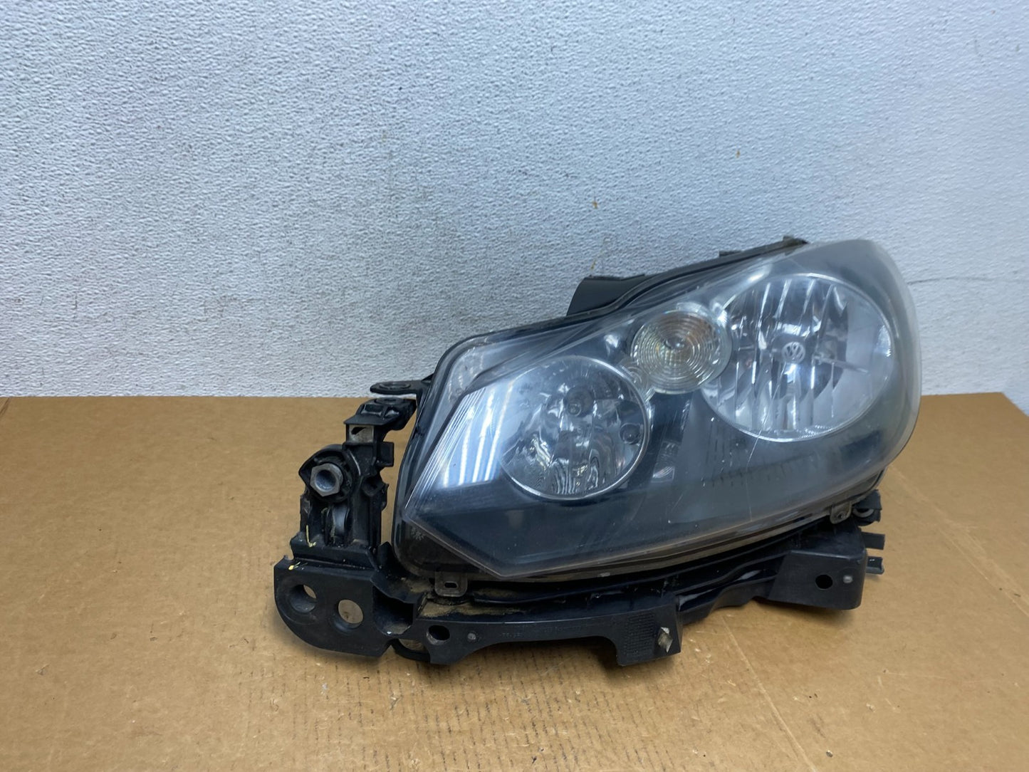 2010-2014 Volkswagen Golf MK6 GTI Left Driver LH Halogen Headlight AD9236 DW2