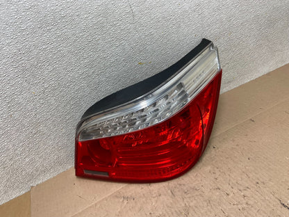 2008 2009 2010 BMW 5 525i 530i Right Passenger Rh Tail Side Light Oem Z4061 DW0