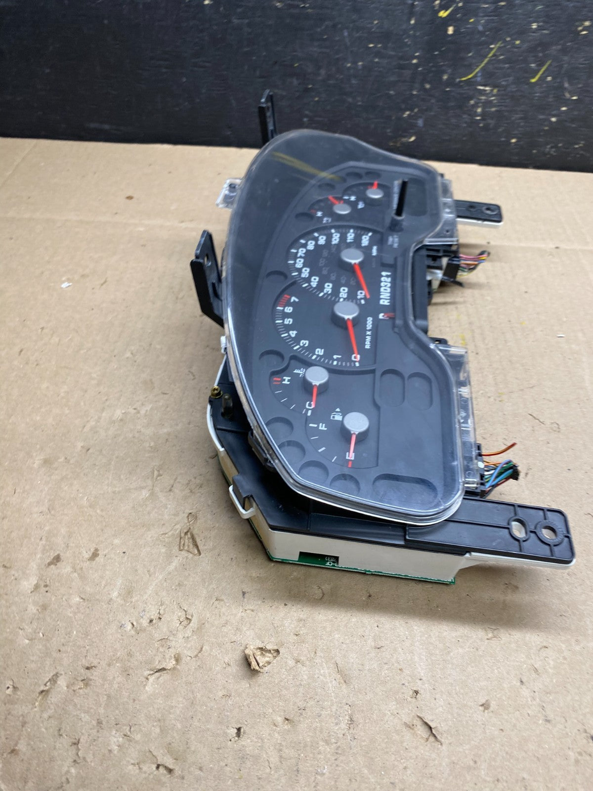 2004 2005 Ford Explorer Speedometer Cluster Gauge Oem t9303 DG3