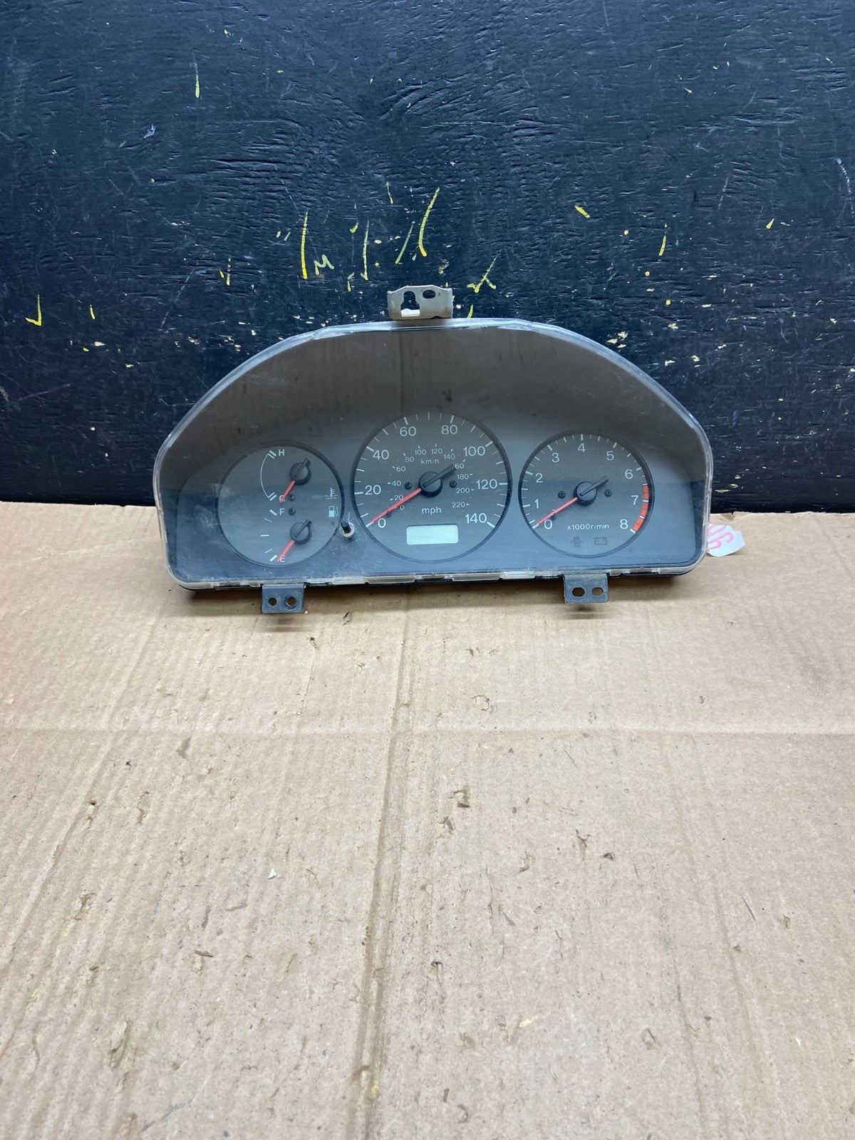 2001 to 2003 Mazda Pprotege Speedometer Cluster Sedan AA81080