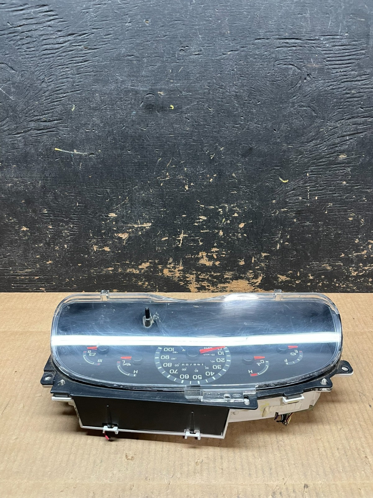 2001-2002 Ford Econoline E250 E350 Van Speedometer Instrument Cluster aa9271 DG4