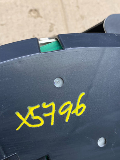 2010 - 2011  Chevrolet Express 2500 3500 Speedometer Cluster Gauge OEM X5796 DG7