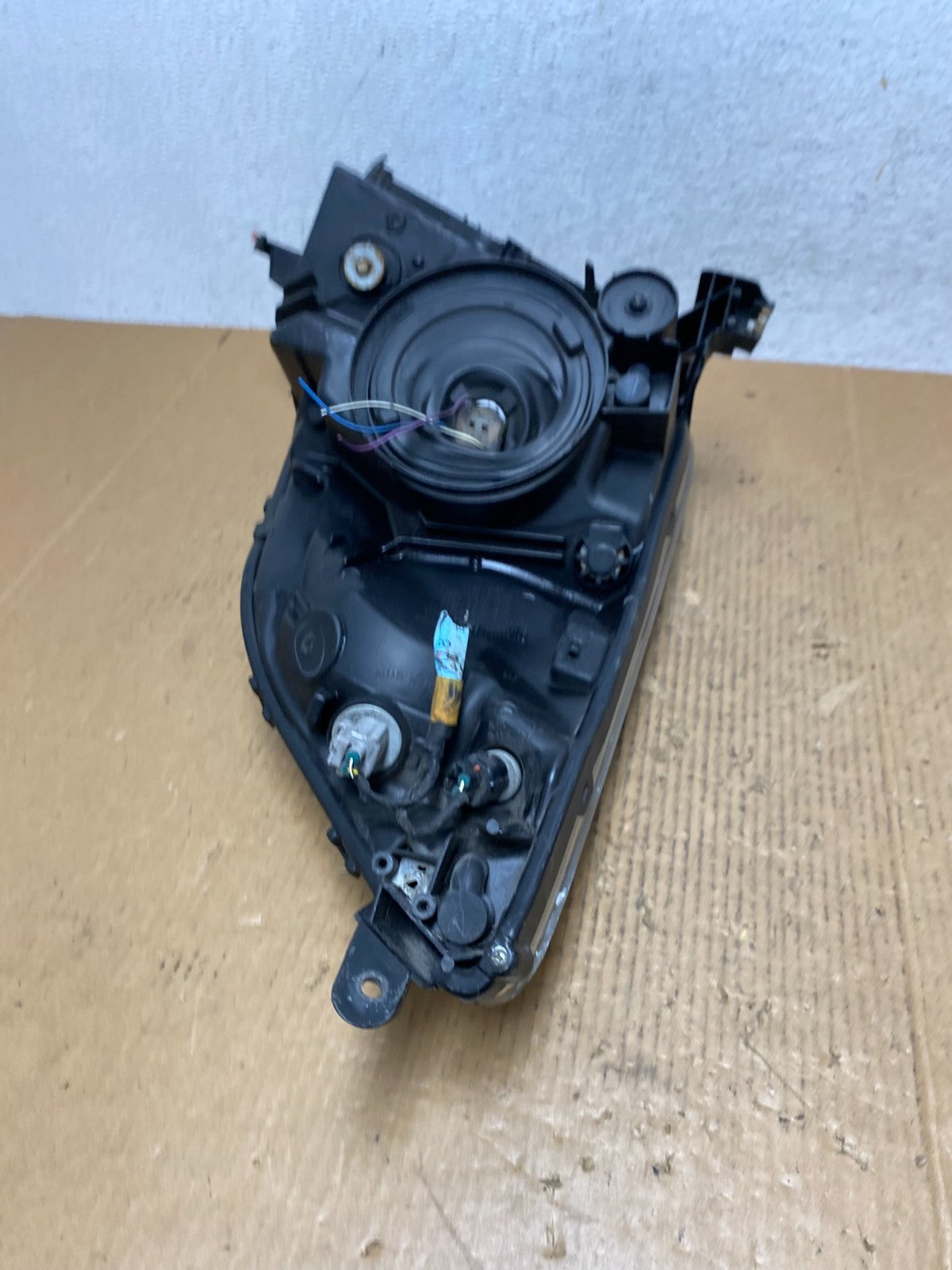 2006-2009 Toyota Prius Left Driver LH Side Blue Headlight Halogen AE1675 DW7