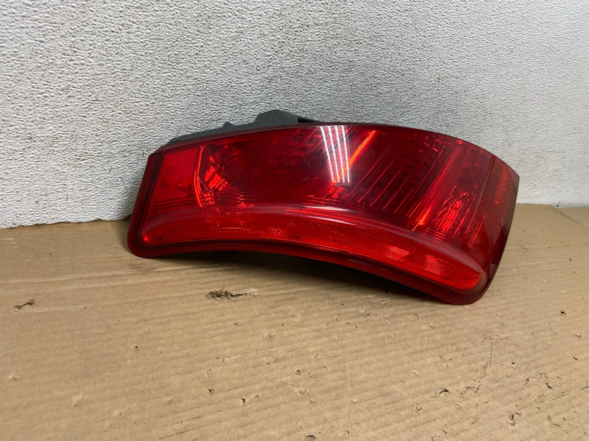 2003 2004 2005 Nissan Murano Left Driver Lh Side Tail Light AG8200 LK1