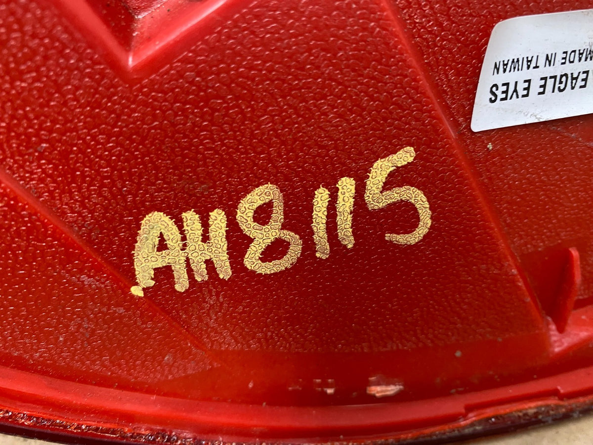 2007 to 2013 Infiniti G35 G37 Sedan Right Passenger Rh Tail Light AH8115 DW6