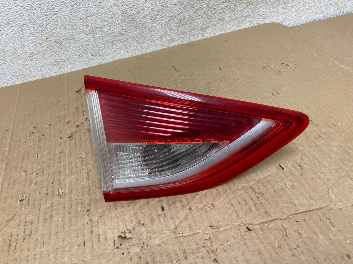 2013 to 2016 Ford Escape Left Driver LH Side Inner Tail Light AI1292 LK0