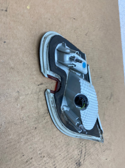 2010 2011 2012 Ford Taurus Right Passenger RH Tail Light Inner OEM AC2985 LK5