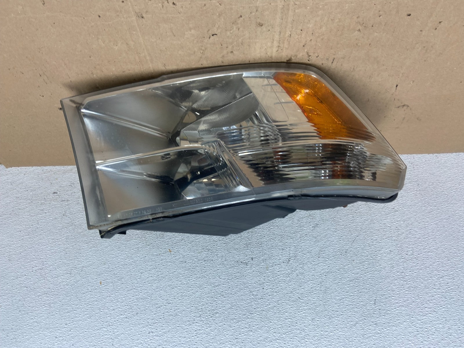 2009 to 2018 Ram 1500 Left Driver LH Side Halogen Headlight AE6025 DW0