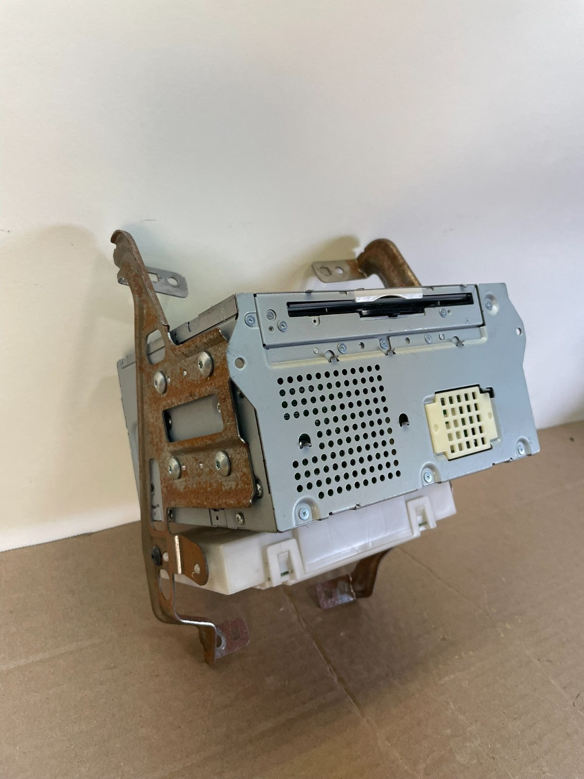 2013 2016 Nissan Pathfinder Radio AM/FM Receiver AI0536 DG1