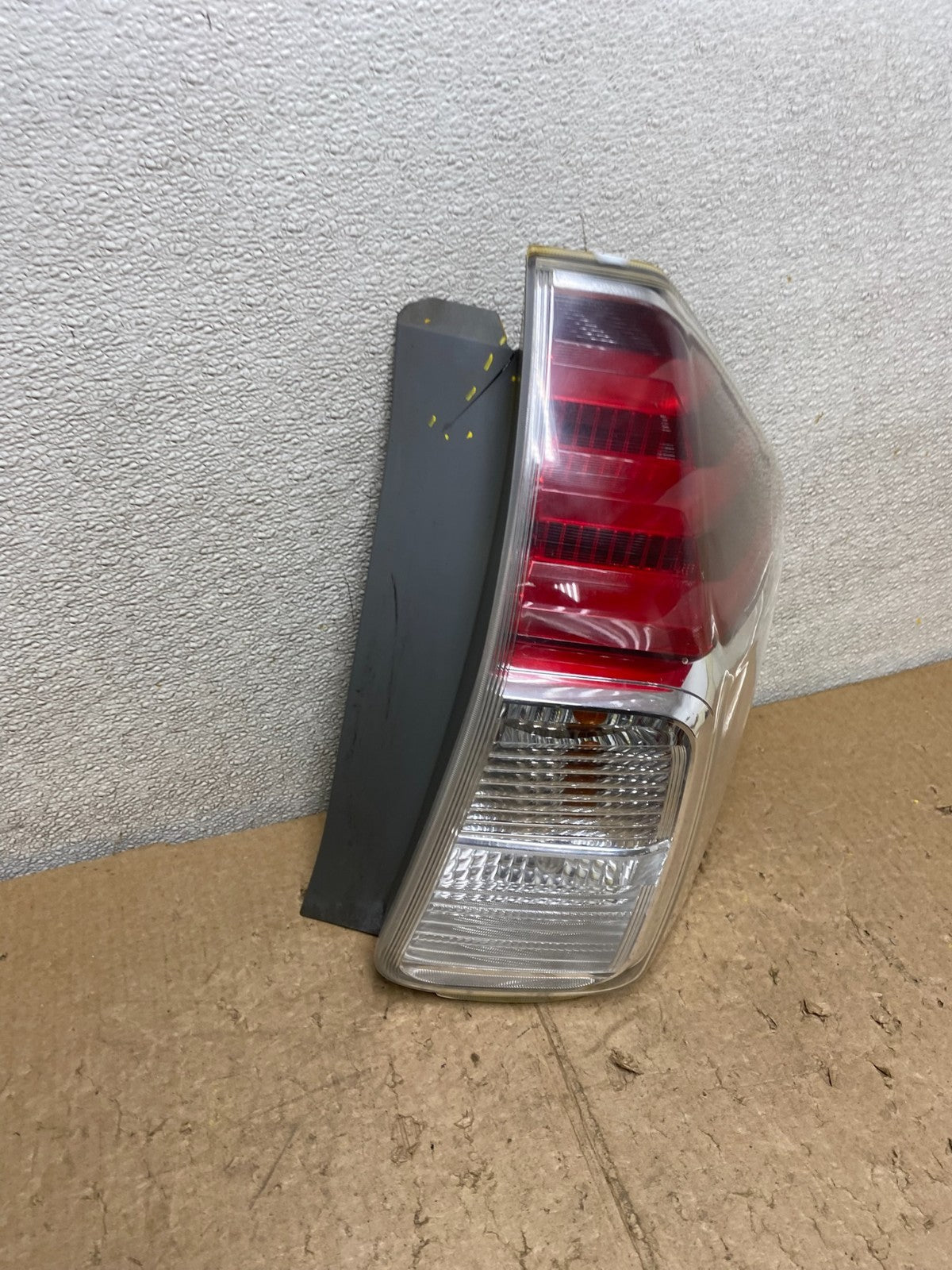 2015 to 2018 Toyota Prius V LED Right Passenger RH Tail Light V3840 DW2