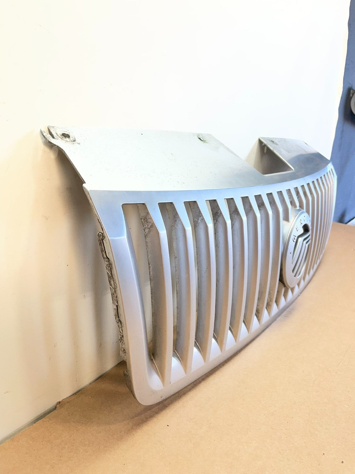 2006 2007 2008 2009 Mercury Milan Front Upper Chrome Trim Grille af8578 DG2