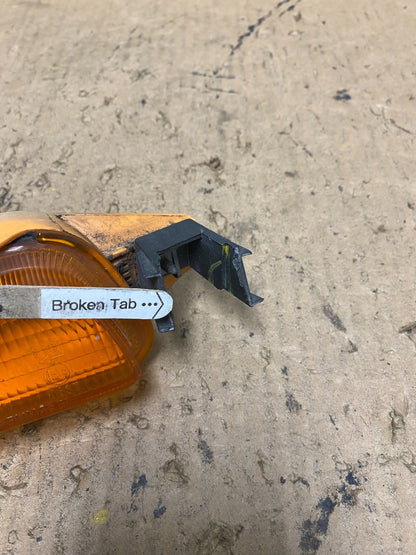 2004 - 2006 Chevrolet Aveo Right Passenger RH Turn Signal Oem Q8160 DG3