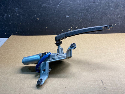 2011 - 2013 Kia Sorento Rear Glass Windshield Wiper Motor Z9051 DG1