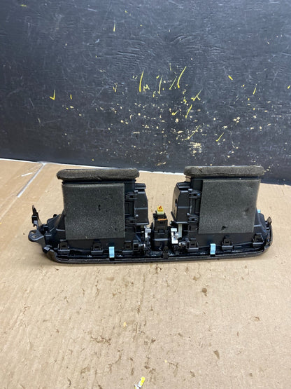 2016 to 2020 Kia Optima LX Center Dash Heater AC Vent OEM AB5400  DG4