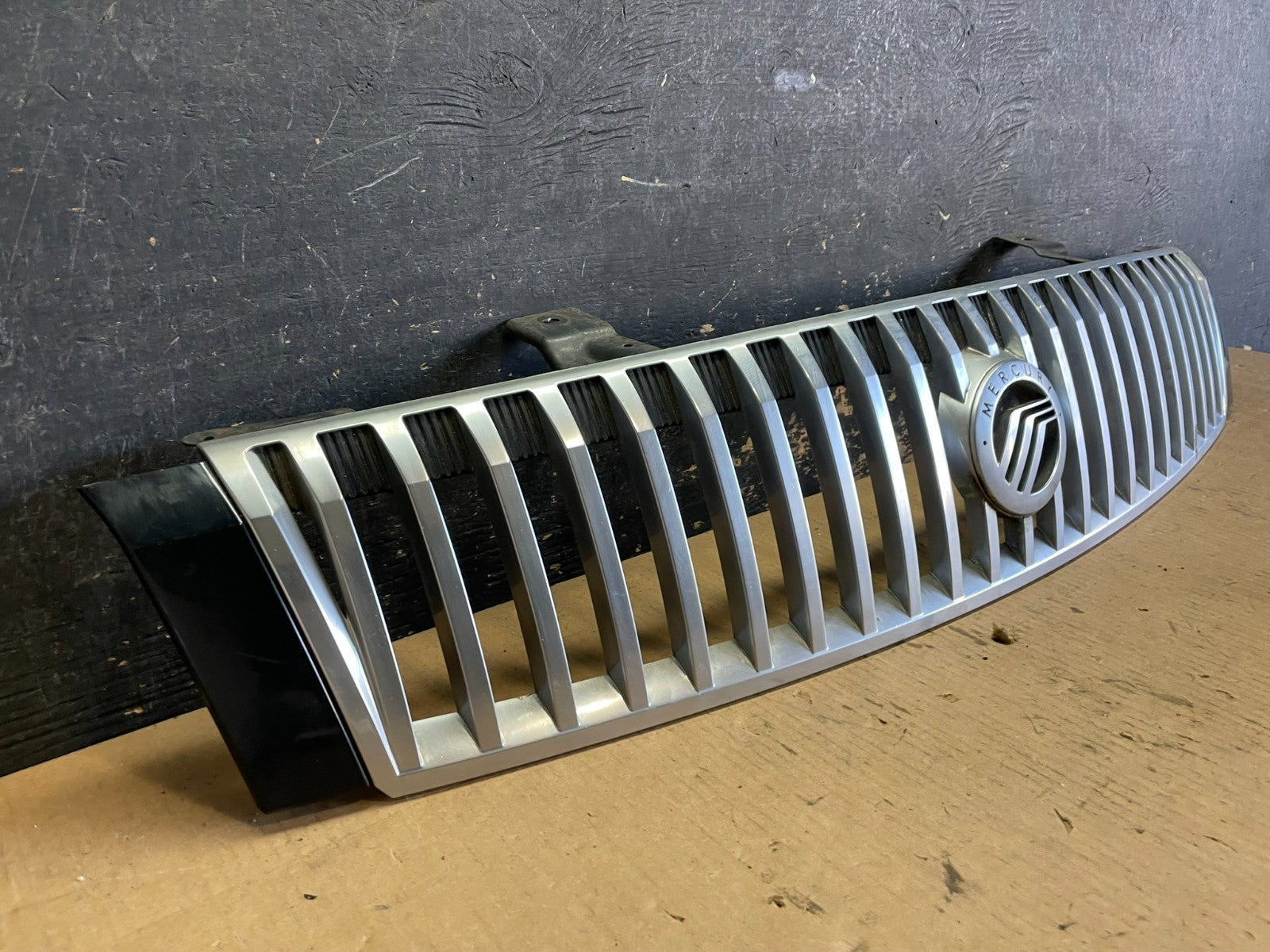 2005 2006 2007 Mercury Montego Front Upper Grill Grille Oem aa5862 DG1