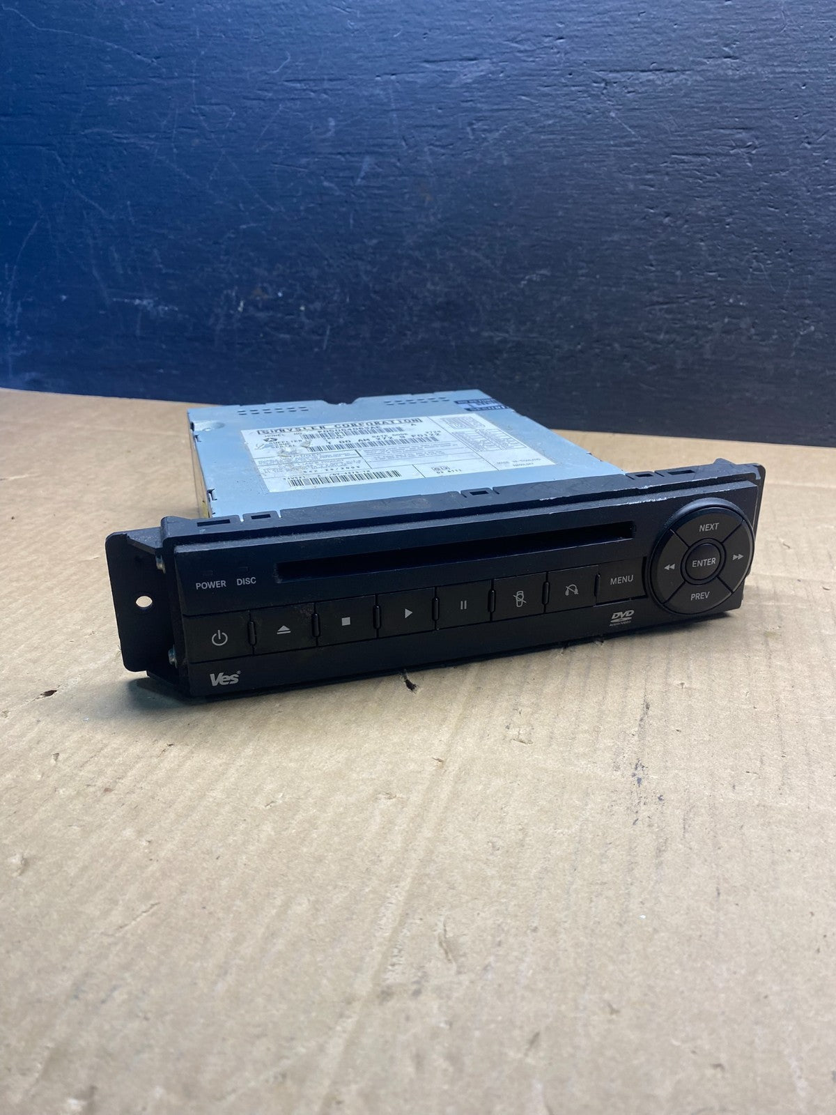 2008 to 2012 Chrysler Town Country DVD Player Receiver AD1565 DW0