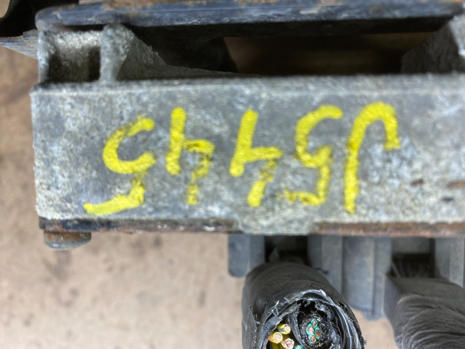 2010 Dodge Caravan Town & Country Engine Control p68050410ae j5445 PS3