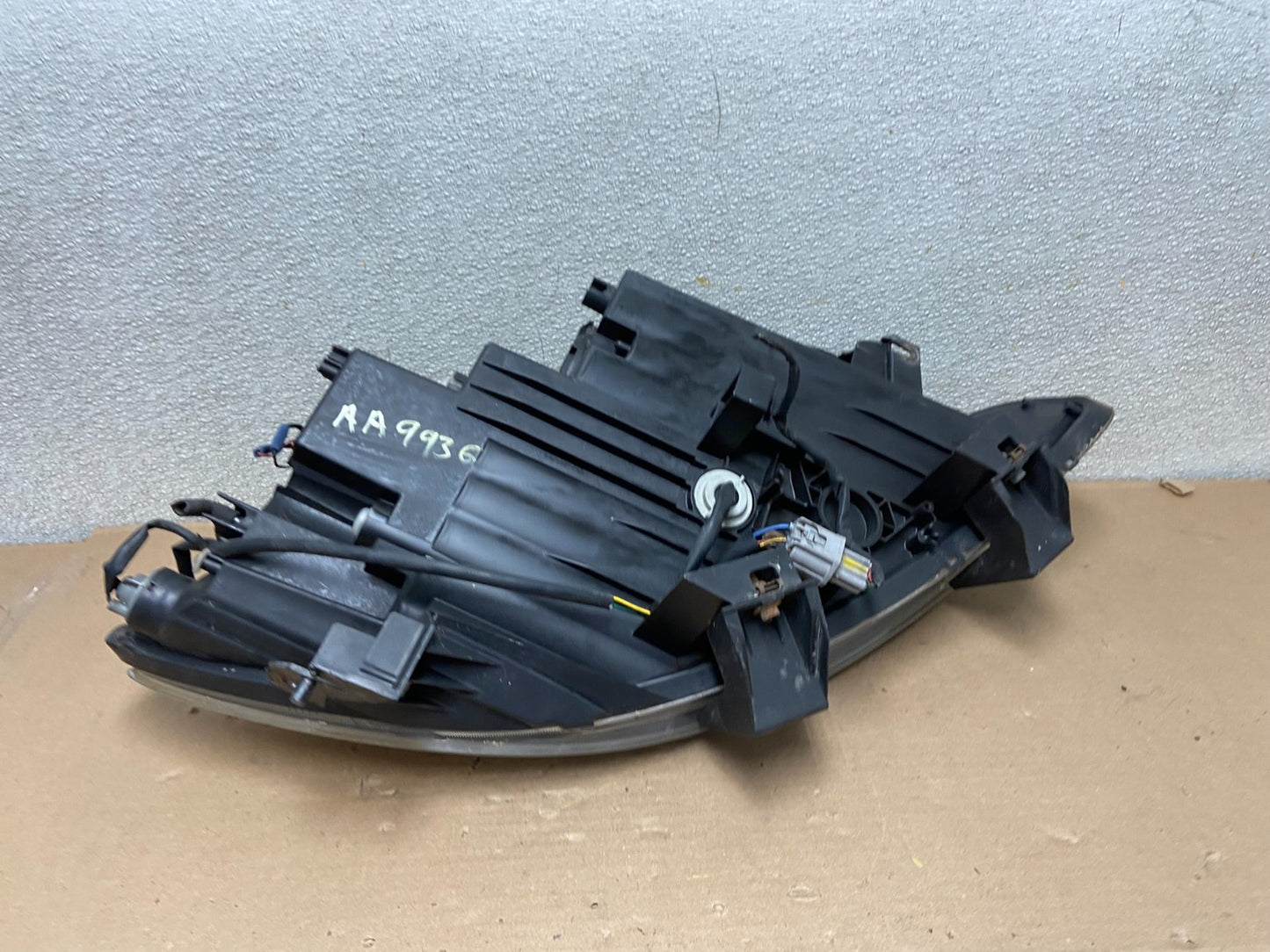 2007 - 2009 Mazda Cx9 Cx-9 Left Driver LH Headlight Halogen Oem AA9936 DW7