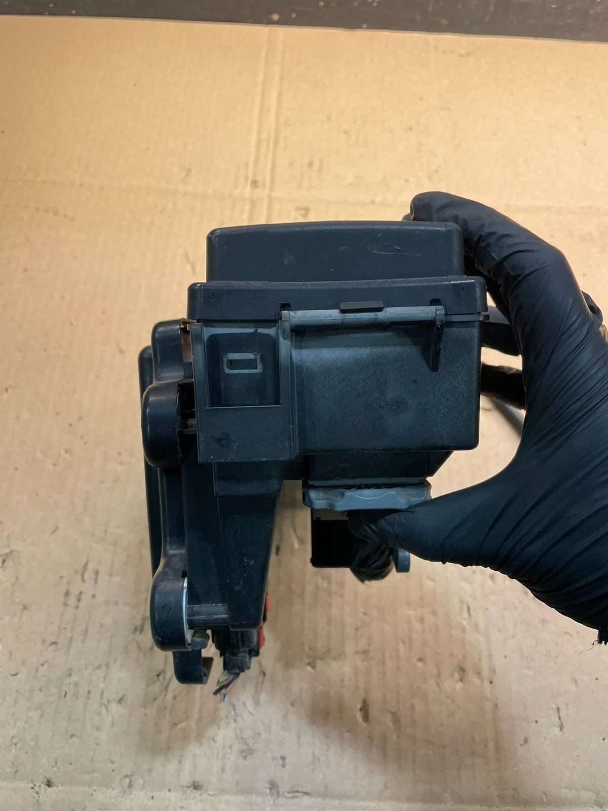 2007 Jeep Grand Cherokee Fuse Box Relay Panel Body Control Module BCM V1808 DG1