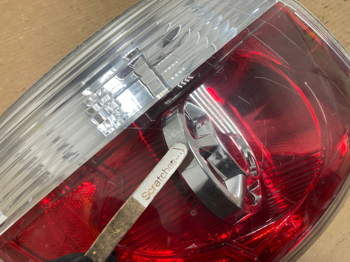 2007 to 2012 GMC Acadia Tail Light Left Driver Lh Side AG9126 LK3