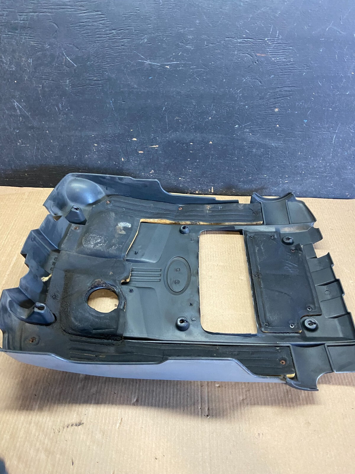 2004 Hyundai XG Series Top Lid Engine Cover 29240-39700 N8244 DG6