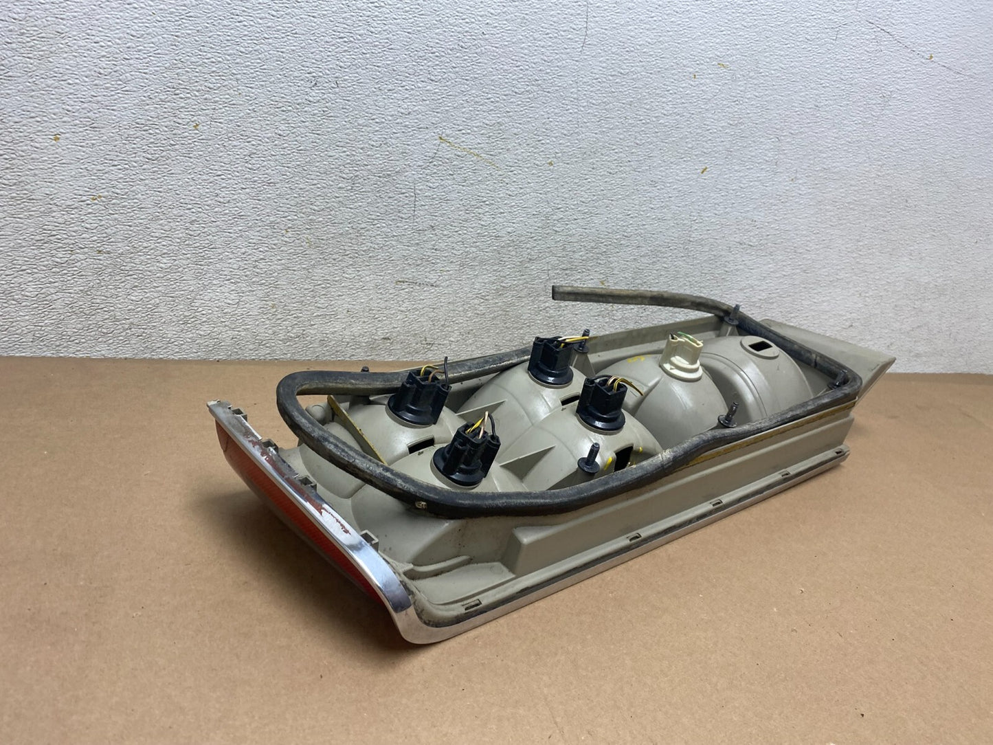 1990 - 1993 Cadillac Allante Left Driver LH Tail Light J9266 OEM DG7