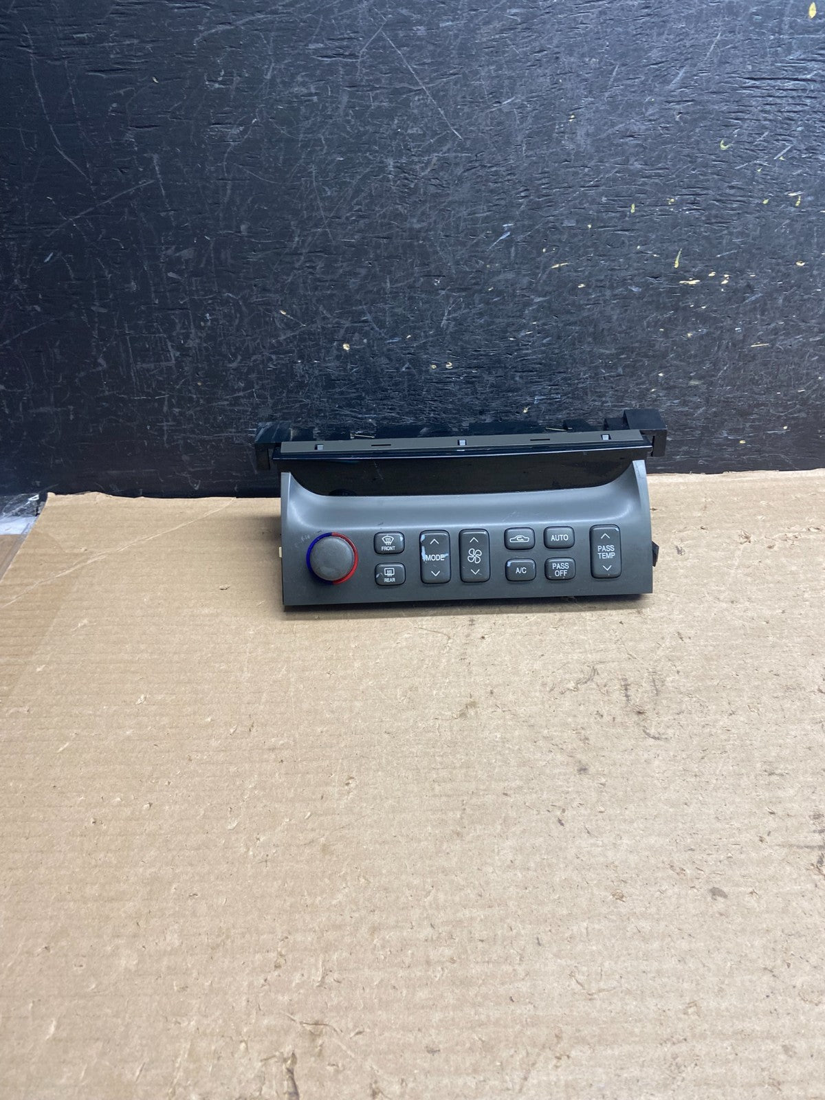 2000 to 2005 Cadillac Deville Heater Climate Control Panel AH5388 DG0