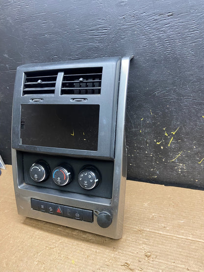 2008 to 2012 Jeep Liberty Dash Climate Temperature Control Radio Bezel w2061 DG1