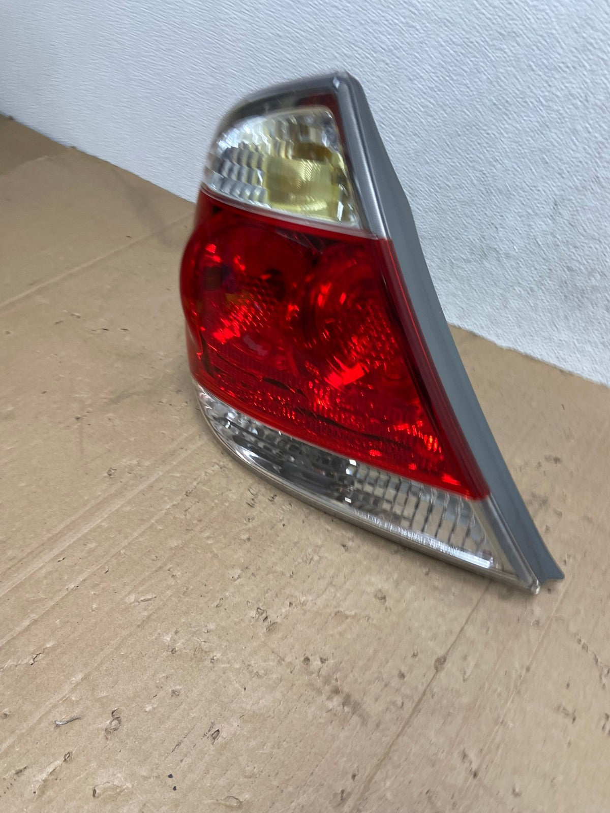 2005 to 2006 Toyota Camry Tail Light Left Driver Lh Side AE9269 LK1