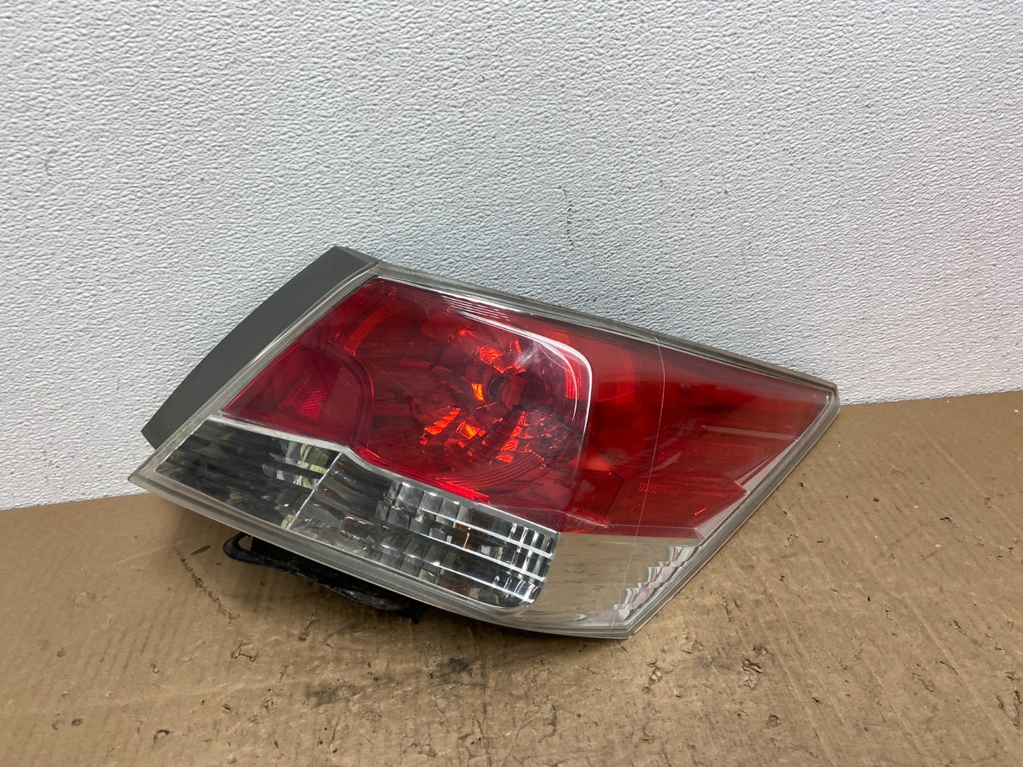 2008 to 2012 Honda Accord Sedan Tail light Right Passenger RH Side AC0098 DW0