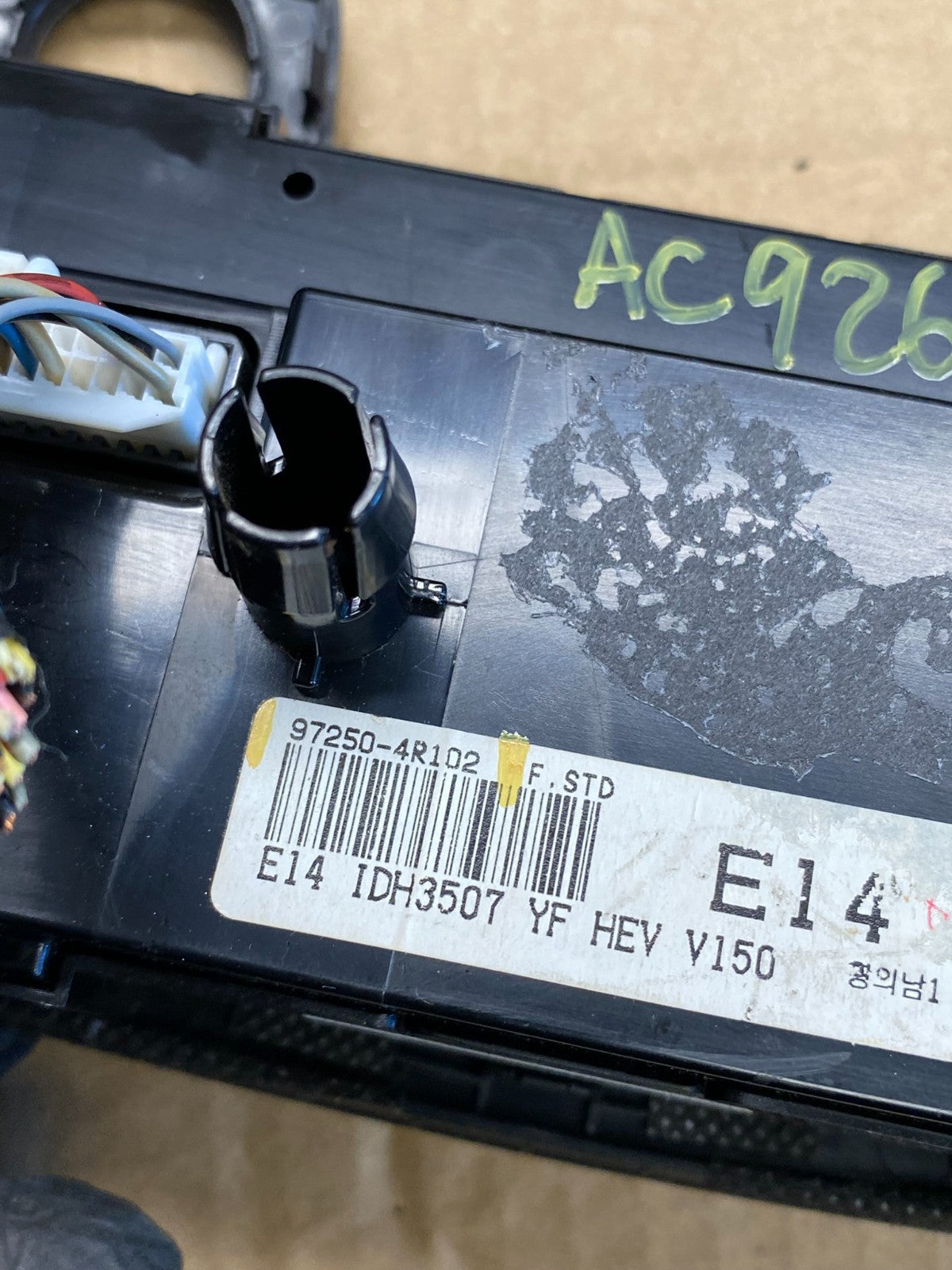 2011 - 2014 Hyundai Sonata Center Radio Climate Control Air Vent Bezel AC9266 DG5