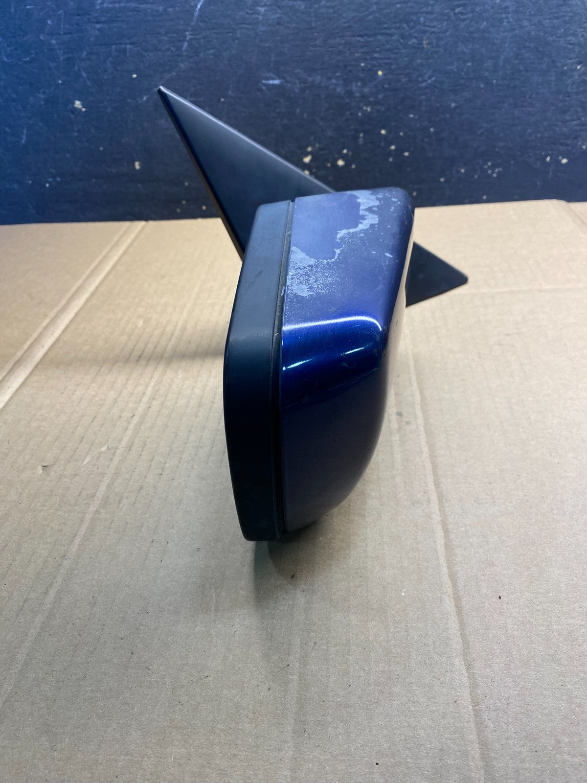 2001 to 2006 BMW 325i Right Passenger Side View Door Mirror OEM AB0789 MS10