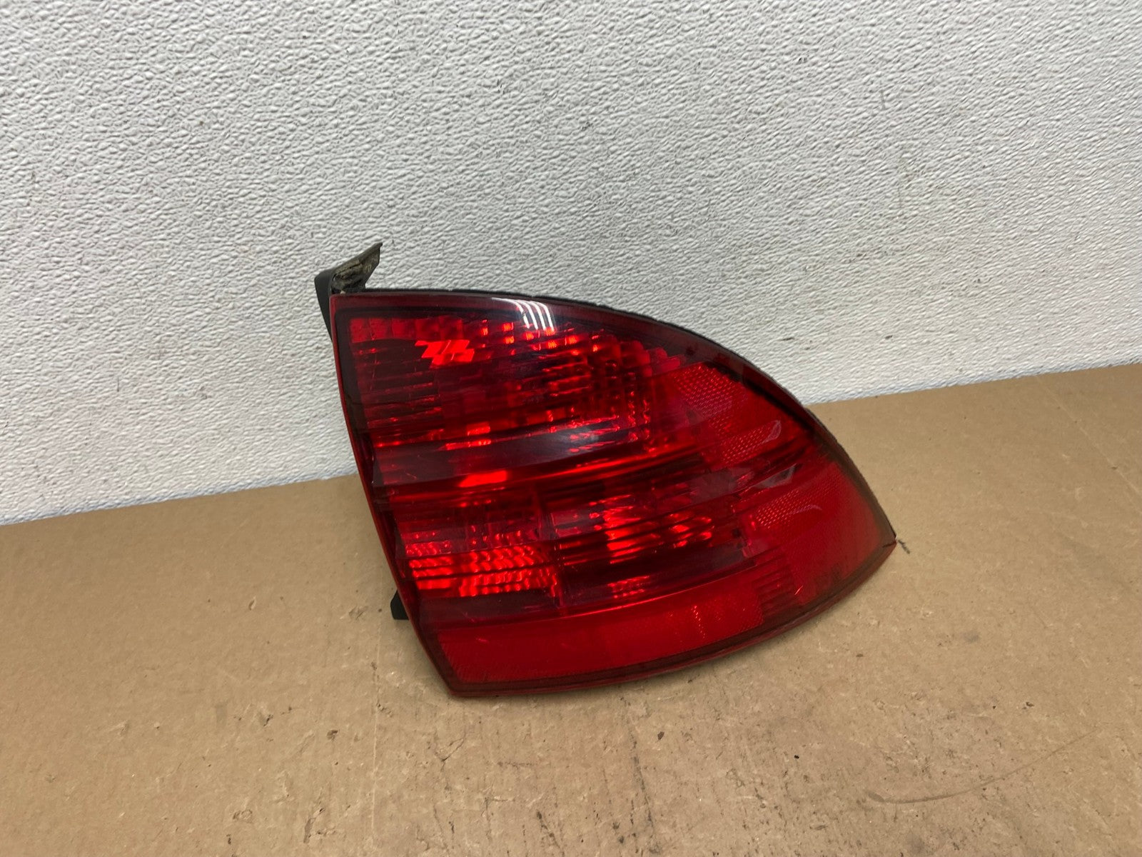 2000 2001 2002 Lincoln Ls Right Passenger RH Side Tail Light AC5910 LK0