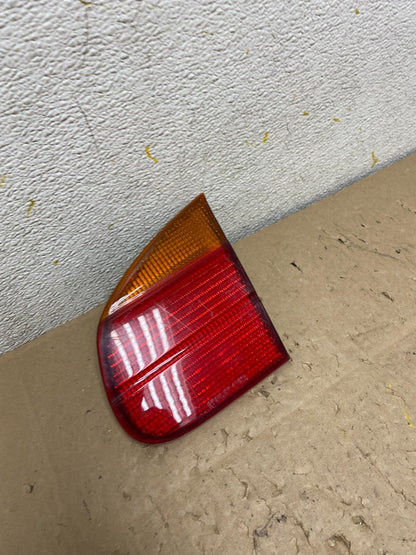1998 to 2002 Chevrolet Prizm Right Passenger Rh Side Inner Tail Light OEM N35212